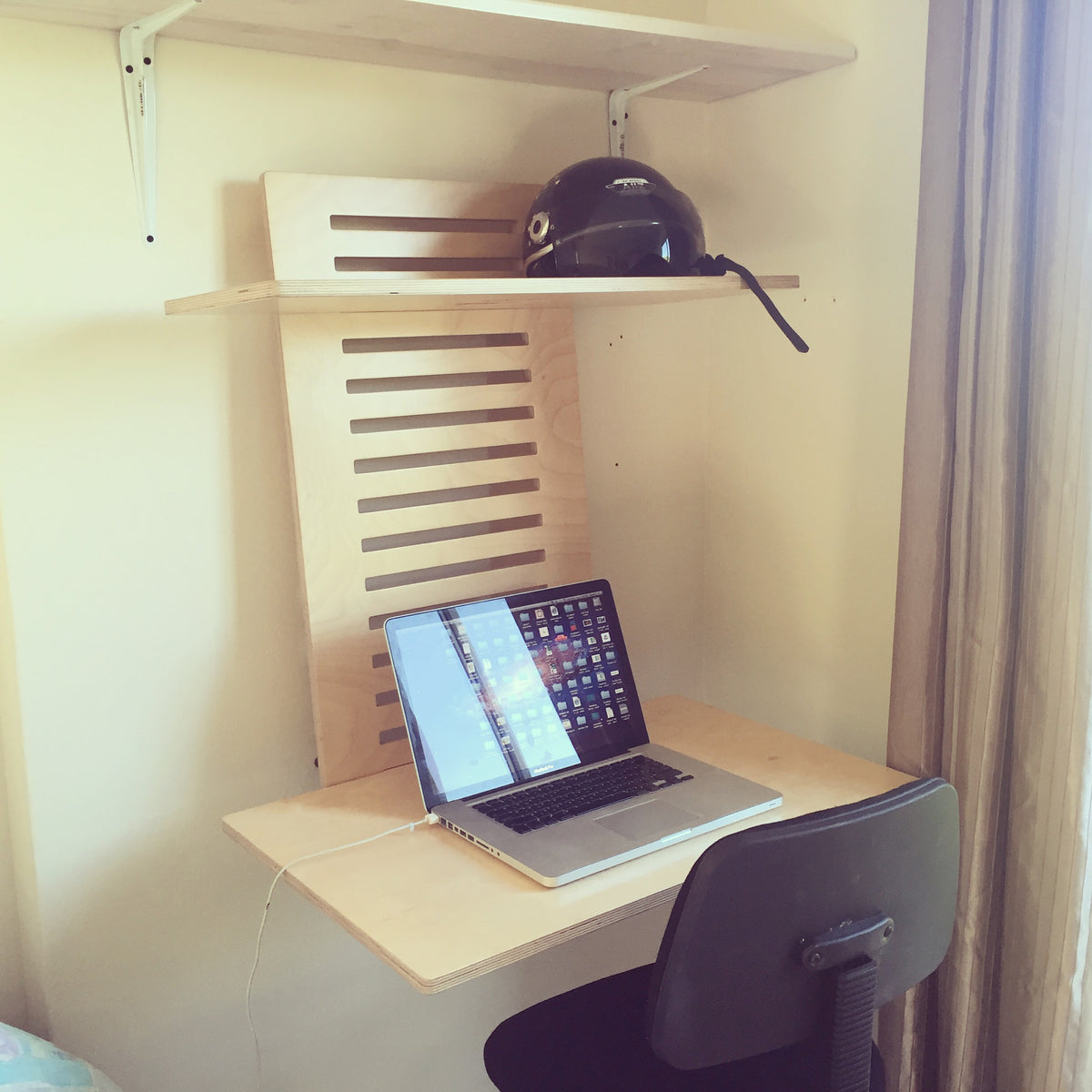 WallStand Standing Desk that is height adjustable